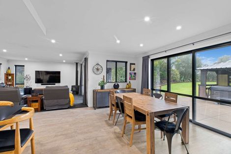 Photo of property in 39 Kendallvale Drive, Waiuku, 2123