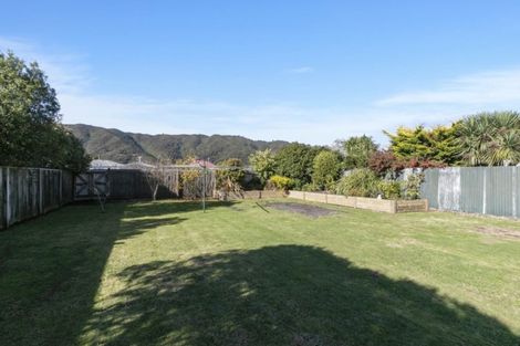 Photo of property in 60 Westminster Road, Wainuiomata, Lower Hutt, 5014