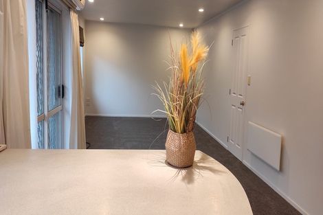 Photo of property in 16a Gills Avenue, Papakura, 2110