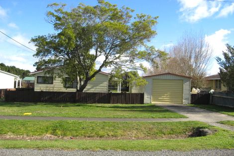 Photo of property in 23 Charles Street, Takapau, 4203