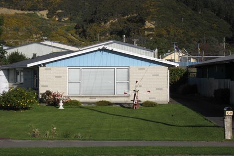 Photo of property in 60 Amohia Street, Paraparaumu, 5032