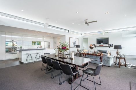 Photo of property in 15 Faulks Terrace, Wanaka, 9305