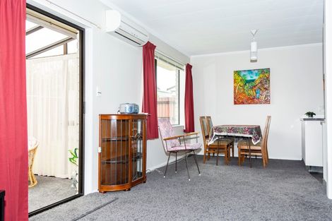 Photo of property in 5a Massey Street, Westown, New Plymouth, 4310