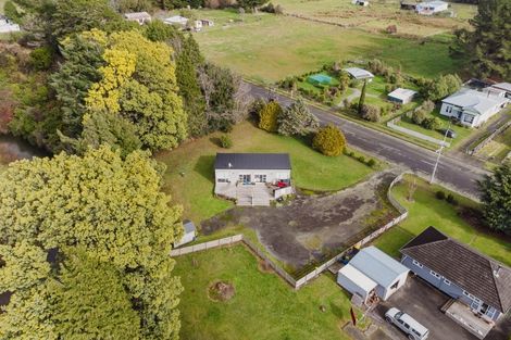 Photo of property in 25 Stanly Street, Eketahuna, 4900