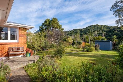 Photo of property in 113a Waikawa Road, Picton, 7220