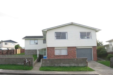 Photo of property in 63 Baylands Drive, Newlands, Wellington, 6037