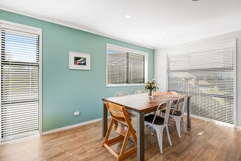 Photo of property in 11 St Julia Court, Helensville, 0800