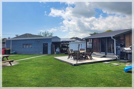 Photo of property in 28 George Street, Levin, 5510