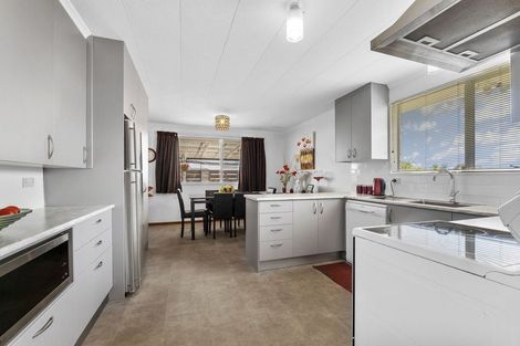 Photo of property in 17 Mace Street, Waitara, 4320