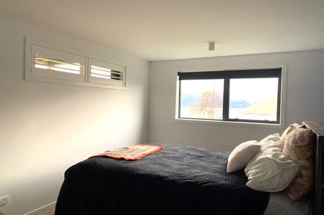 Photo of property in 6 Caples Place, Fernhill, Queenstown, 9300