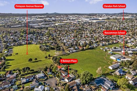 Photo of property in 9 Balwyn Place, Clendon Park, Auckland, 2103