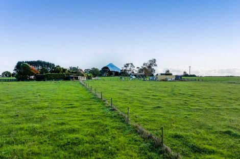 Photo of property in 84 Mawhitiwhiti Road, Normanby, Hawera, 4675