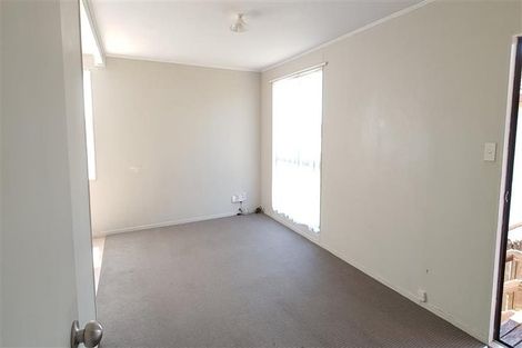Photo of property in 2/40 Palmers Road, Clendon Park, Auckland, 2103
