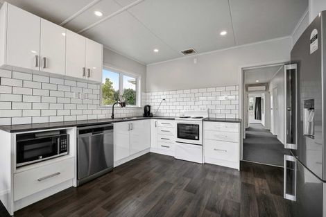 Photo of property in 46 Celia Street, Stratford, 4332