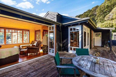 Photo of property in 17 Korimako Road, Days Bay, Lower Hutt, 5013