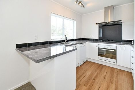 Photo of property in 6/2 Tampin Road, Hillpark, Auckland, 2102