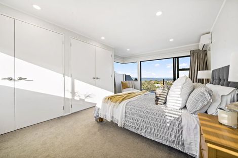 Photo of property in 86 Hebron Road, Waiake, Auckland, 0630