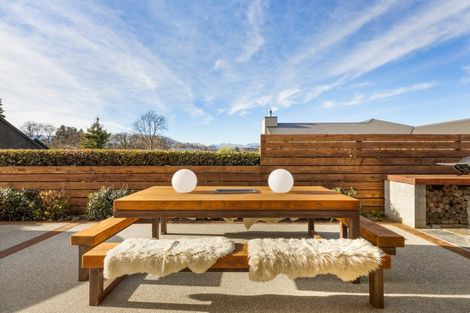 Photo of property in 2 Percy Lane, Wanaka, 9305