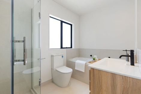 Photo of property in 2/41 Forsyth Street, Saint Andrews, Hamilton, 3200