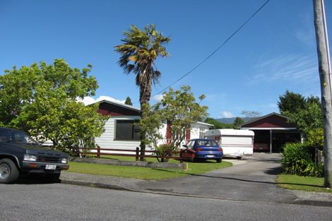 Photo of property in 10 Stout Street, Westport, 7825