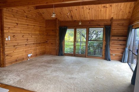 Photo of property in 17 Ivy Terrace, Moana, 7872