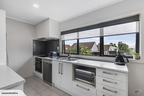 Photo of property in 26 Kevale Place, Manurewa, Auckland, 2102