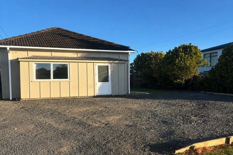 Photo of property in 8 Auburn Avenue, Upper Riccarton, Christchurch, 8041