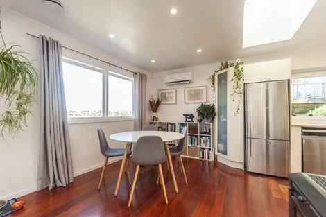 Photo of property in 49 Harbour View Road, Northland, Wellington, 6012