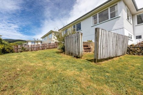 Photo of property in 56 Saint Johns Terrace, Tawa, Wellington, 5028