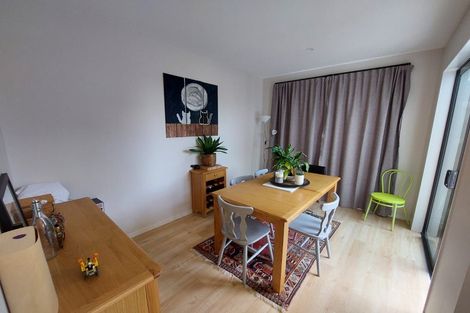 Photo of property in 71b Glenmore Road, Sunnyhills, Auckland, 2010