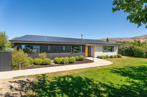 Photo of property in 25 Hall Road, Bannockburn, Cromwell, 9384