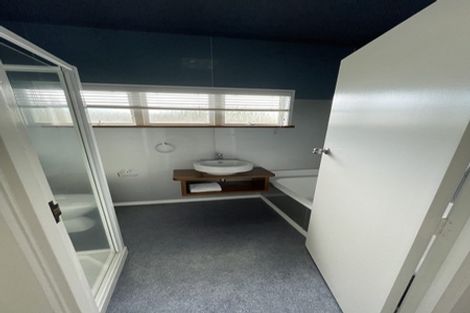 Photo of property in 12 Dowling Place, Pakuranga, Auckland, 2010