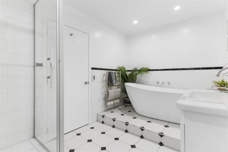 Photo of property in 75 Churchill Road, Cockle Bay, Auckland, 2014