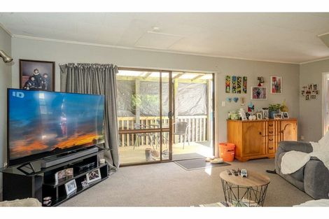Photo of property in 15 Hawkings Crescent, Kerikeri, 0230