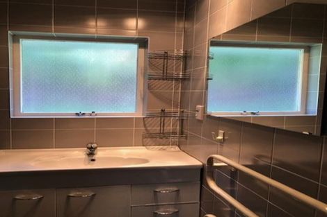 Photo of property in 3/19 Mount Carmel Place, Meadowbank, Auckland, 1072