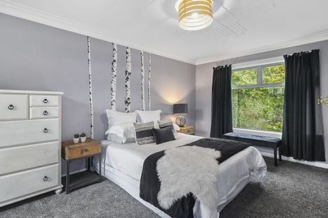 Photo of property in 75 Easther Crescent, Kew, Dunedin, 9012