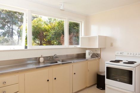 Photo of property in 17 Sylvan Crescent, Te Atatu South, Auckland, 0610