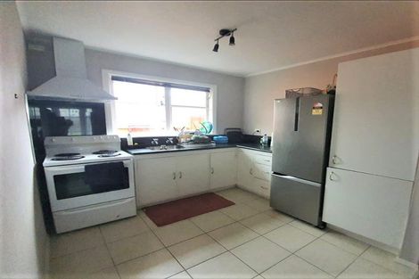 Photo of property in 2/1068 Fergusson Drive, Clouston Park, Upper Hutt, 5018