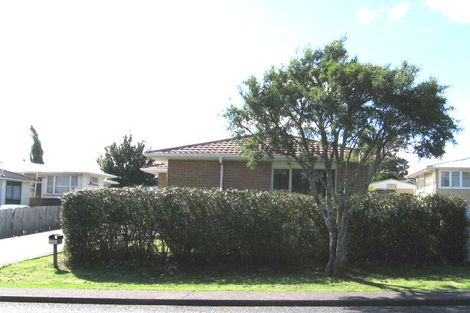 Photo of property in 1/17 Kotuku Street, Te Atatu Peninsula, Auckland, 0610