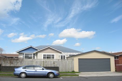 Photo of property in 37 Fulford Street, New Plymouth, 4310