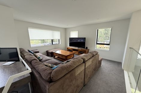 Photo of property in 10 Maraeariki Avenue, Orewa, 0931