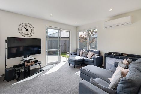 Photo of property in 16 Oxfordshire Avenue, Lower Shotover, Queenstown, 9304