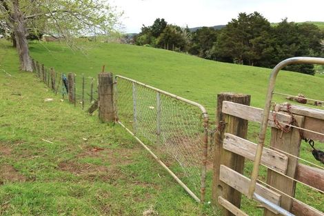 Photo of property in 38 Donnellys Station Road, Donnellys Crossing, Dargaville, 0379