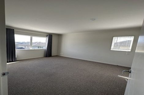 Photo of property in 37 Tihi Street, Stonefields, Auckland, 1072