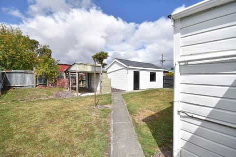 Photo of property in 4 Cross Street, Milton, 9220