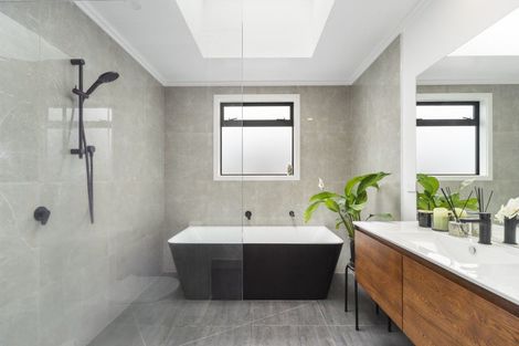 Photo of property in 7 Tuapapa Road, Wharewaka, Taupo, 3330