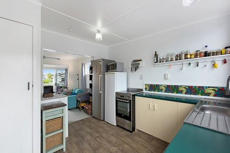 Photo of property in 11 Tatahi Street, Te Puru, Thames, 3575