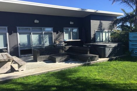 Photo of property in 17 Surfers Avenue, Waihi Beach, 3611