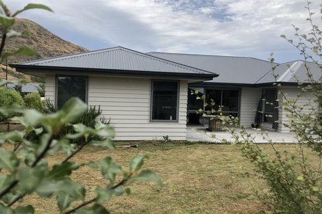 Photo of property in 25 Risinghurst Terrace, Lower Shotover, Queenstown, 9304