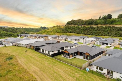 Photo of property in 68 Pakanga Grove, Pyes Pa, Tauranga, 3112